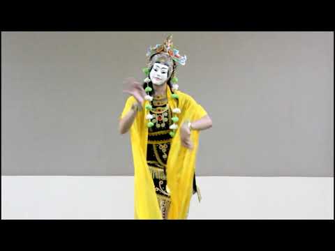 TARI TOPENG PUTRI MALANGAN